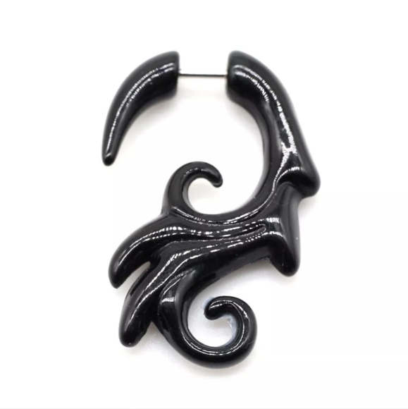 👂🏻 Black Baroque Faux Gauge Earrings - Picture 1 of 1